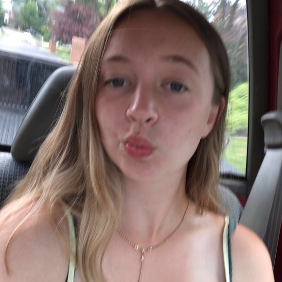 Meet your Posher, Blaire - Picture 1 of 1